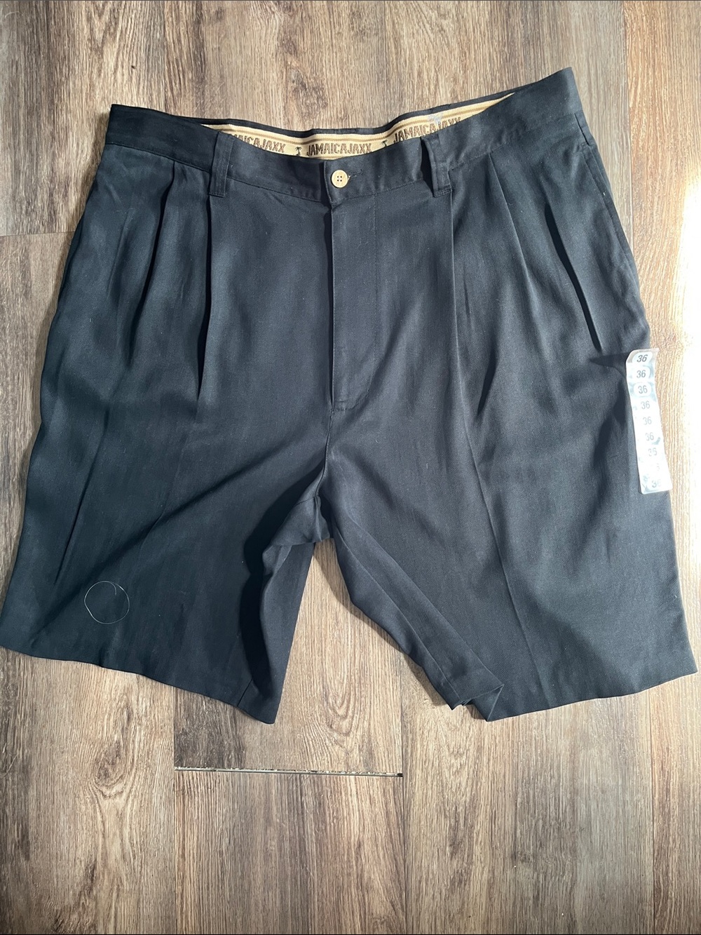 Jamaica Jaxx Men's 100% Silk Pleated Shorts Black Size 36 NWT
